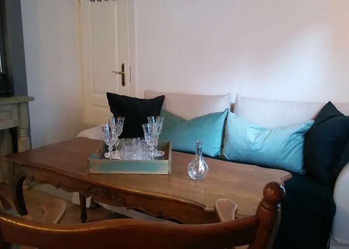 Hier & Jetzt In אורחן