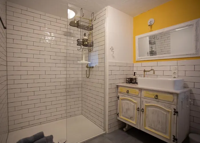 Hier & Jetzt In Herberg